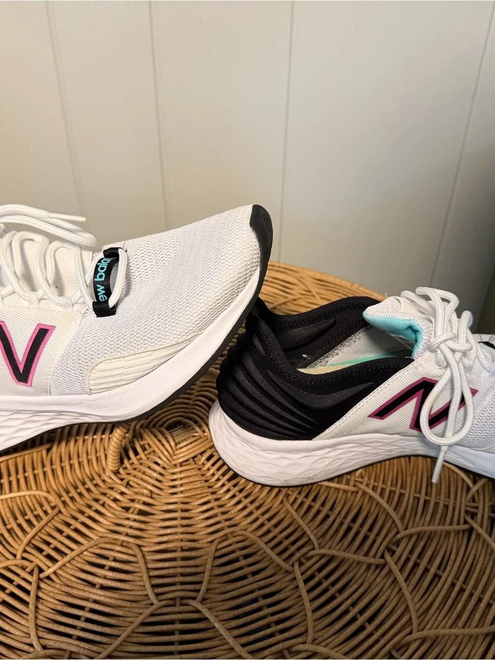 New Balance White Sneakers with Pink Detail and Black Trim